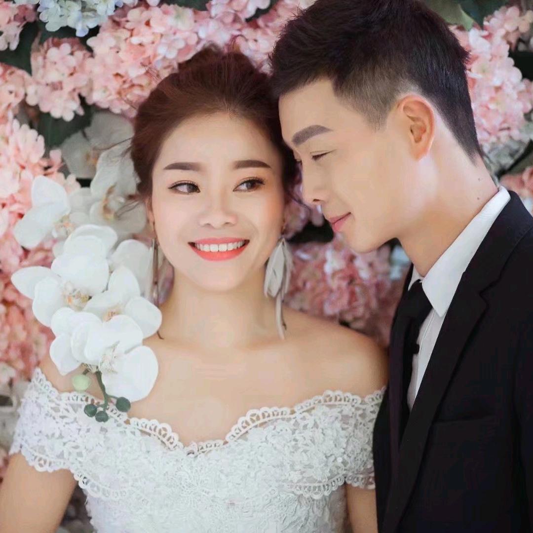 她爸他妈是一家