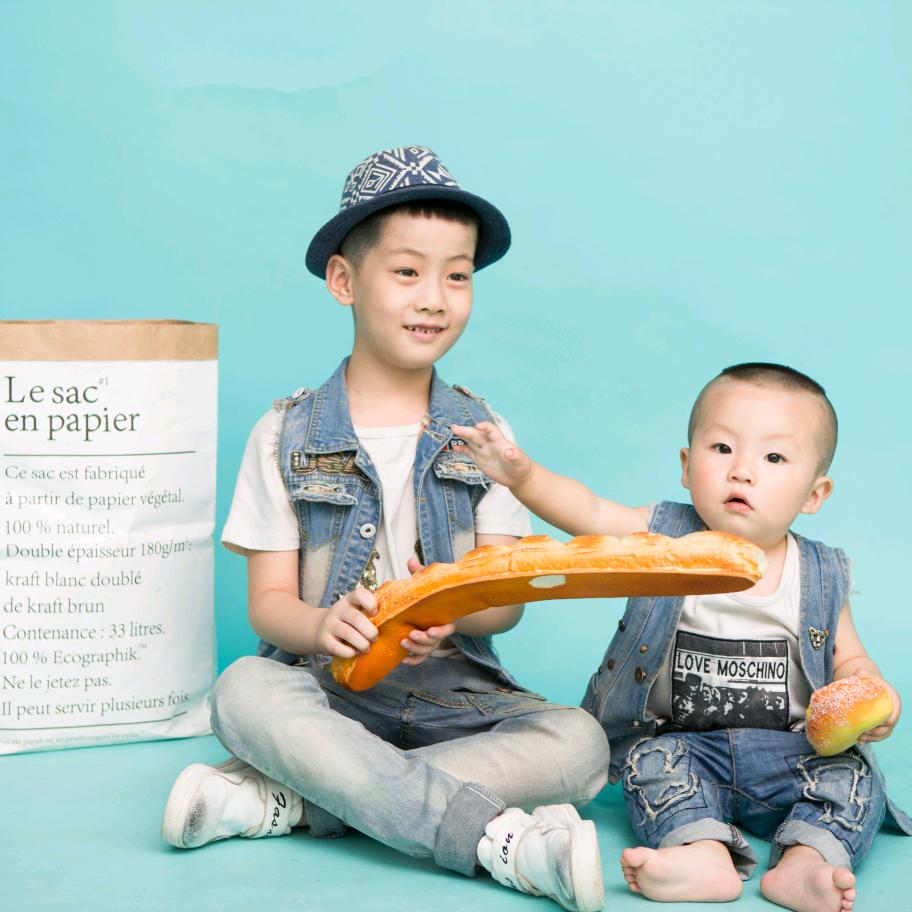 黄骅领辉广告 凤格