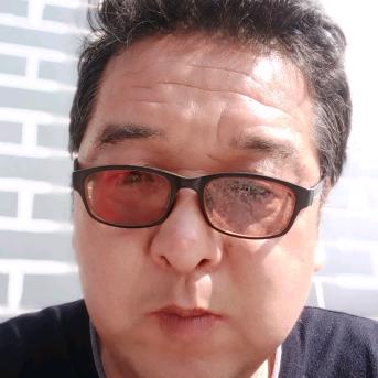 君哥
