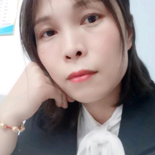 郑州韩氏服饰厂长丁叮
