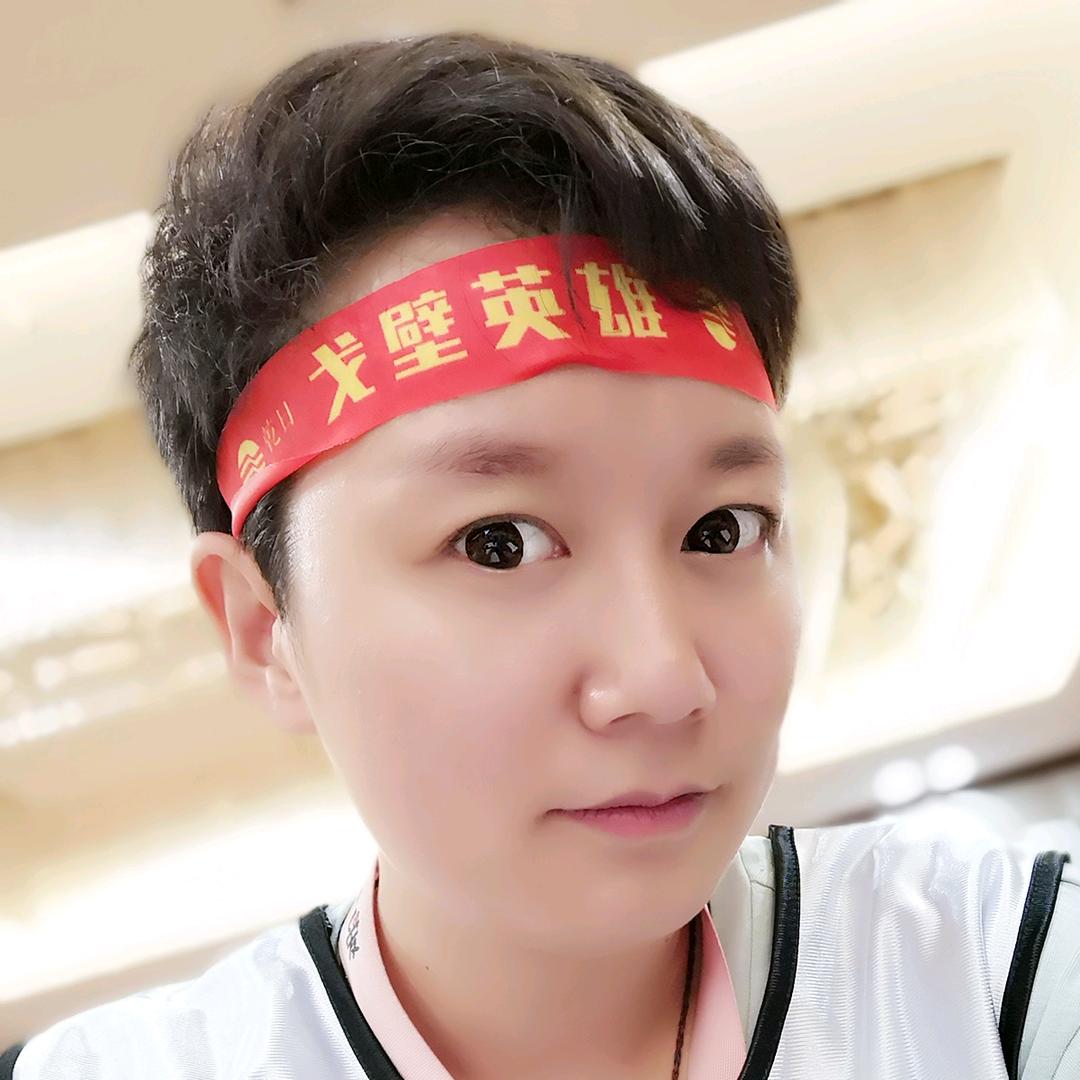 倔强的荆棘鸟