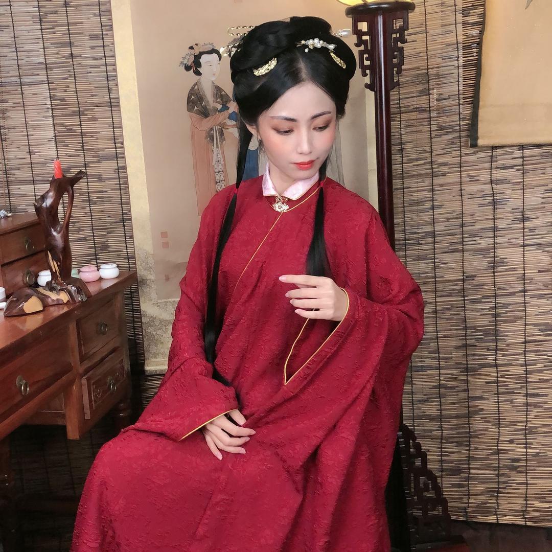 是会做胭脂的声爷