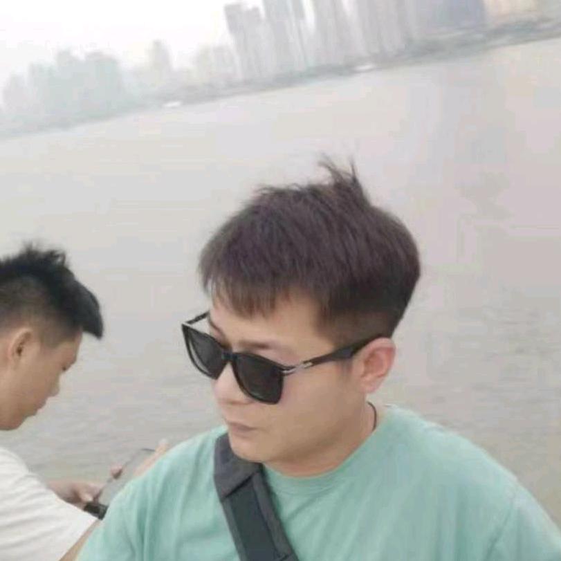 机场跑道施工安徽队