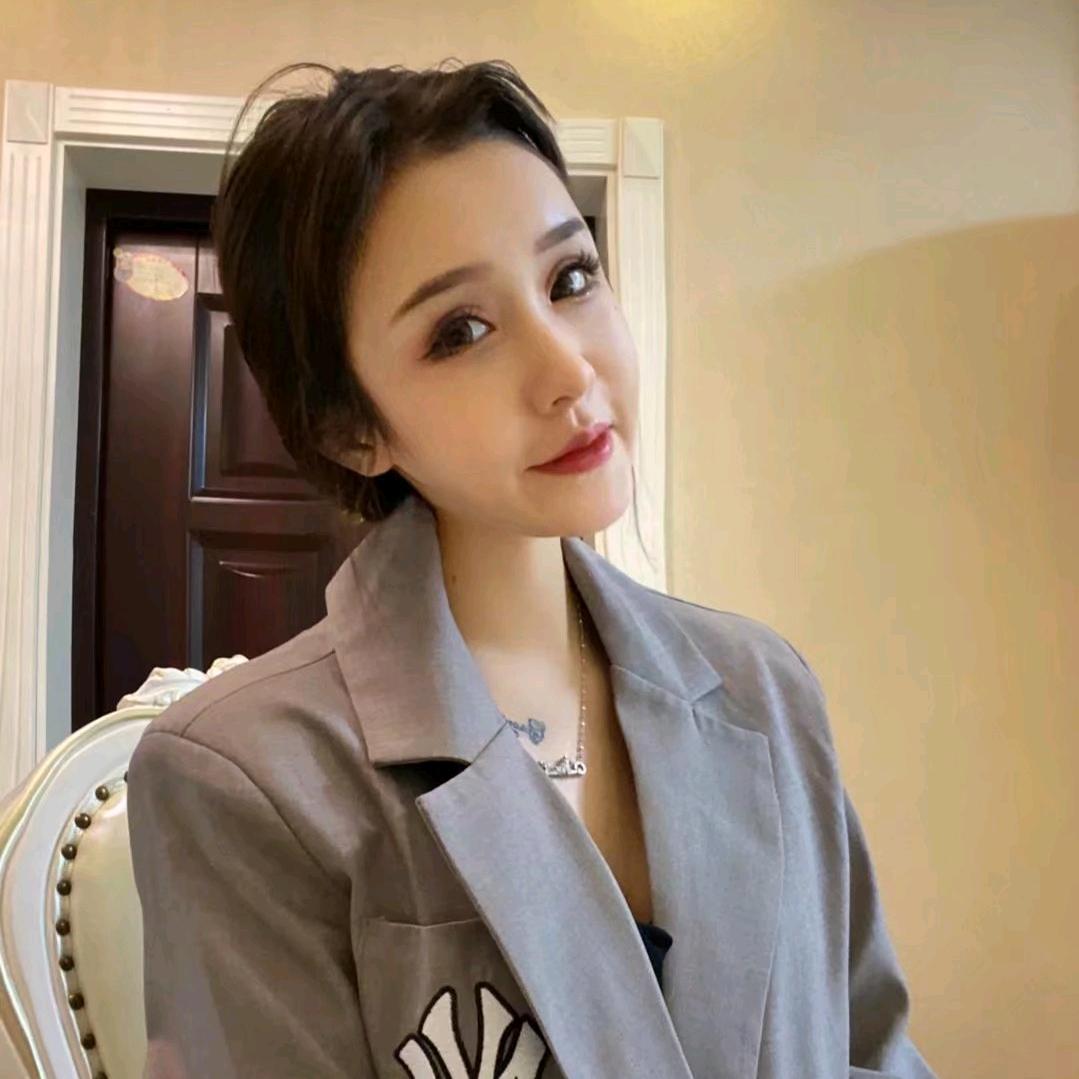 李哈哈🐵