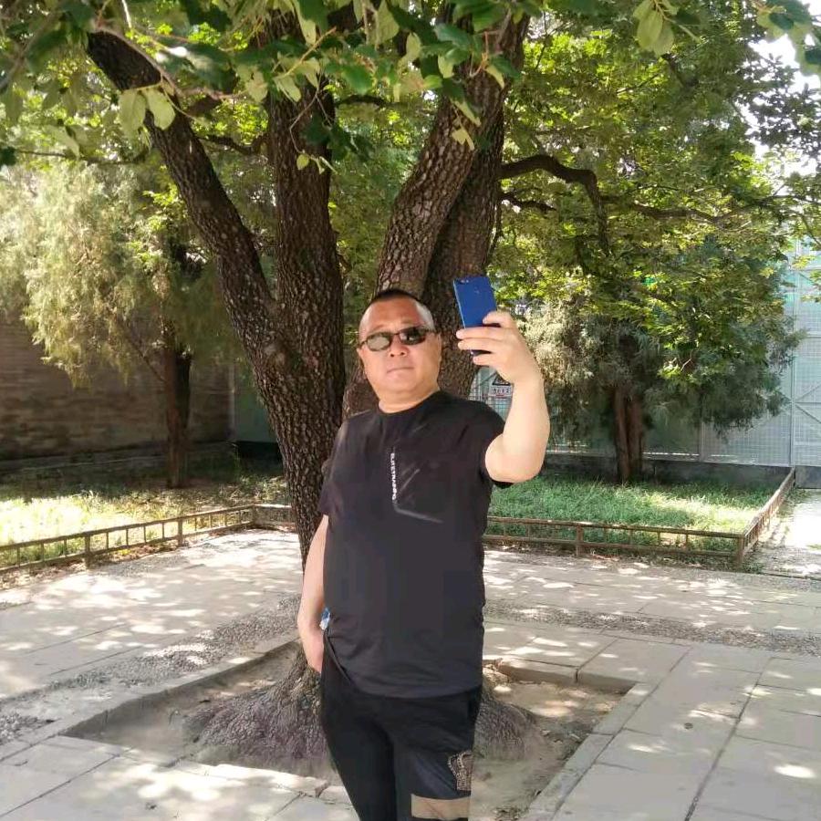 阿飛