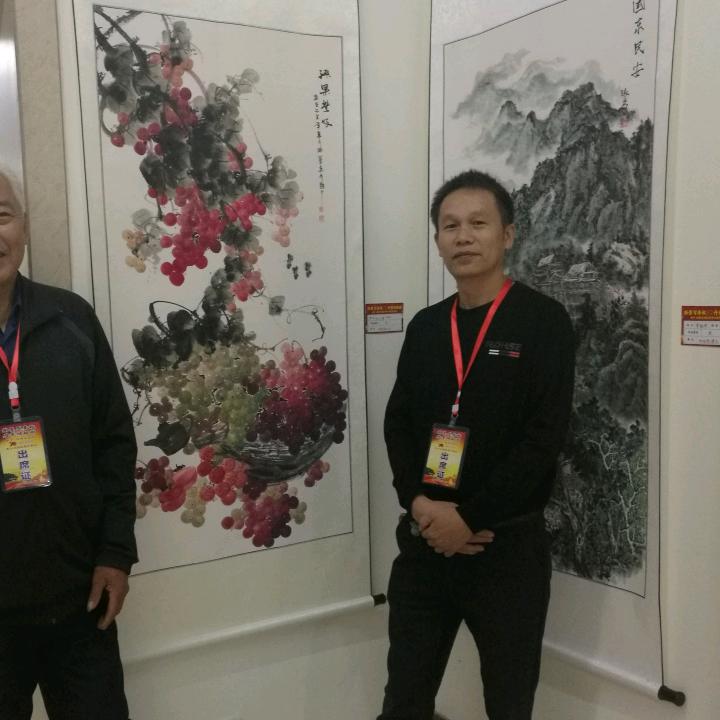 硕果苑，葡萄王子经卫华