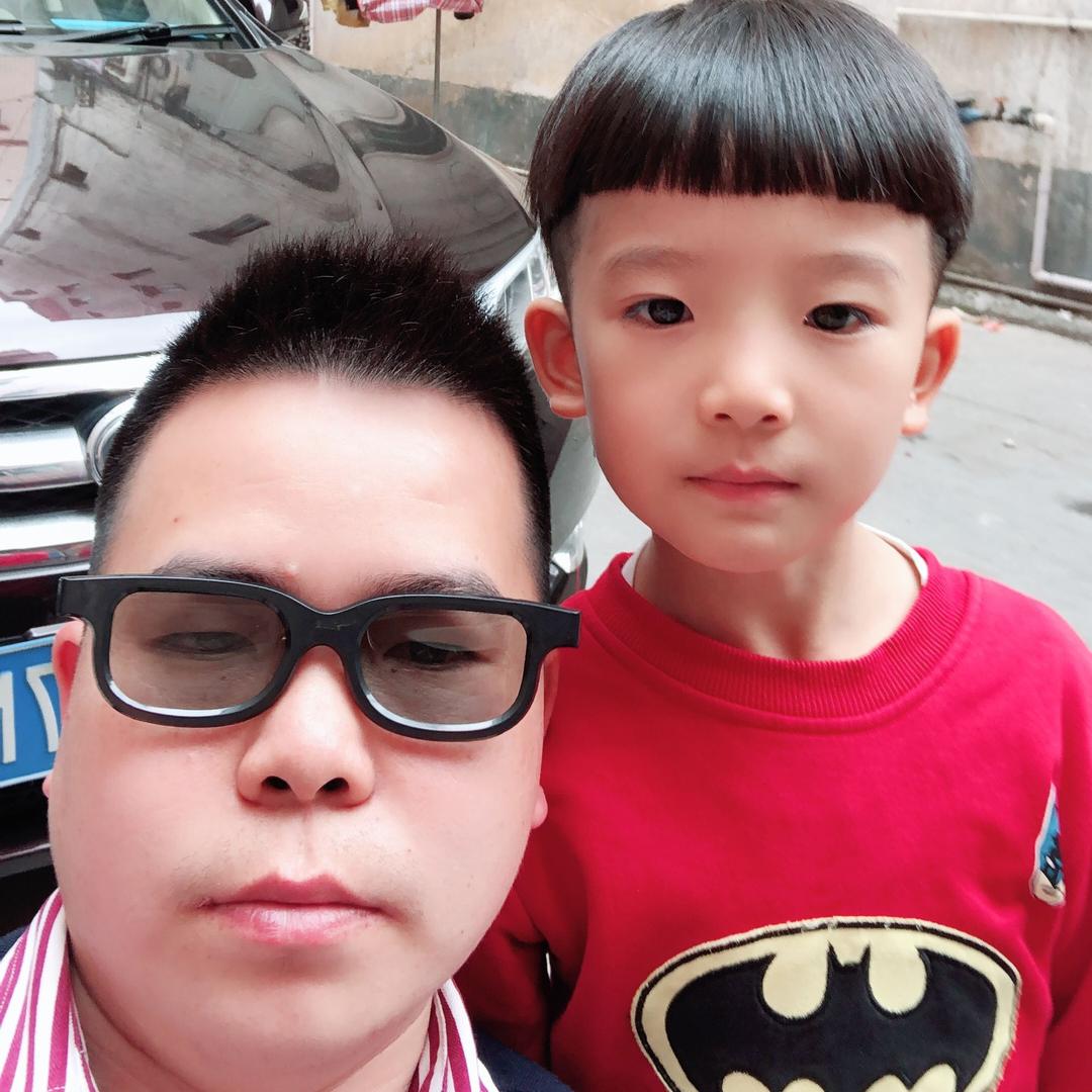 @余小志