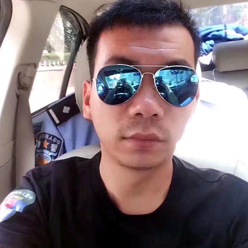 靓车坊汽车美容(专业贴膜，机油，轮胎)