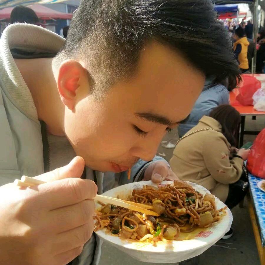 🌪大炳哥.💋💋