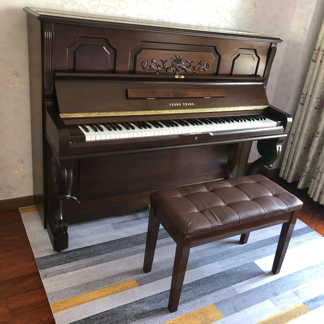 雅乐琴行乐器坊