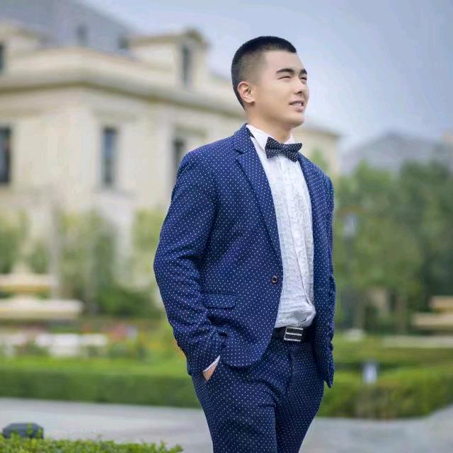 橄榄绿的我