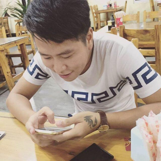 陈董，（盛源水产）黄鳝专供。