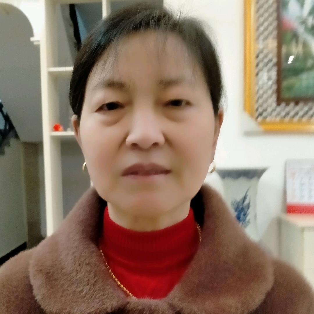 腊月梅花对雪开