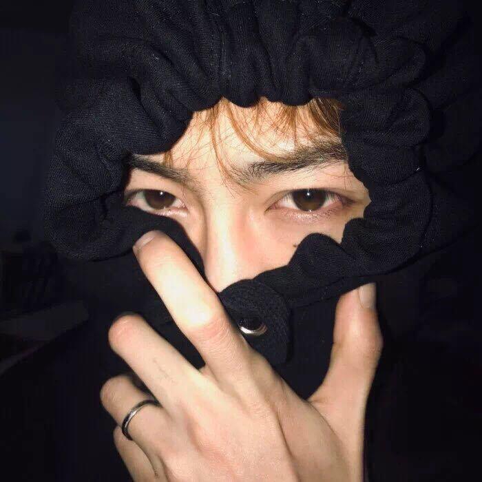 颜一