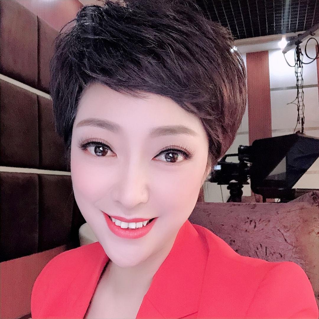主持人雅婷