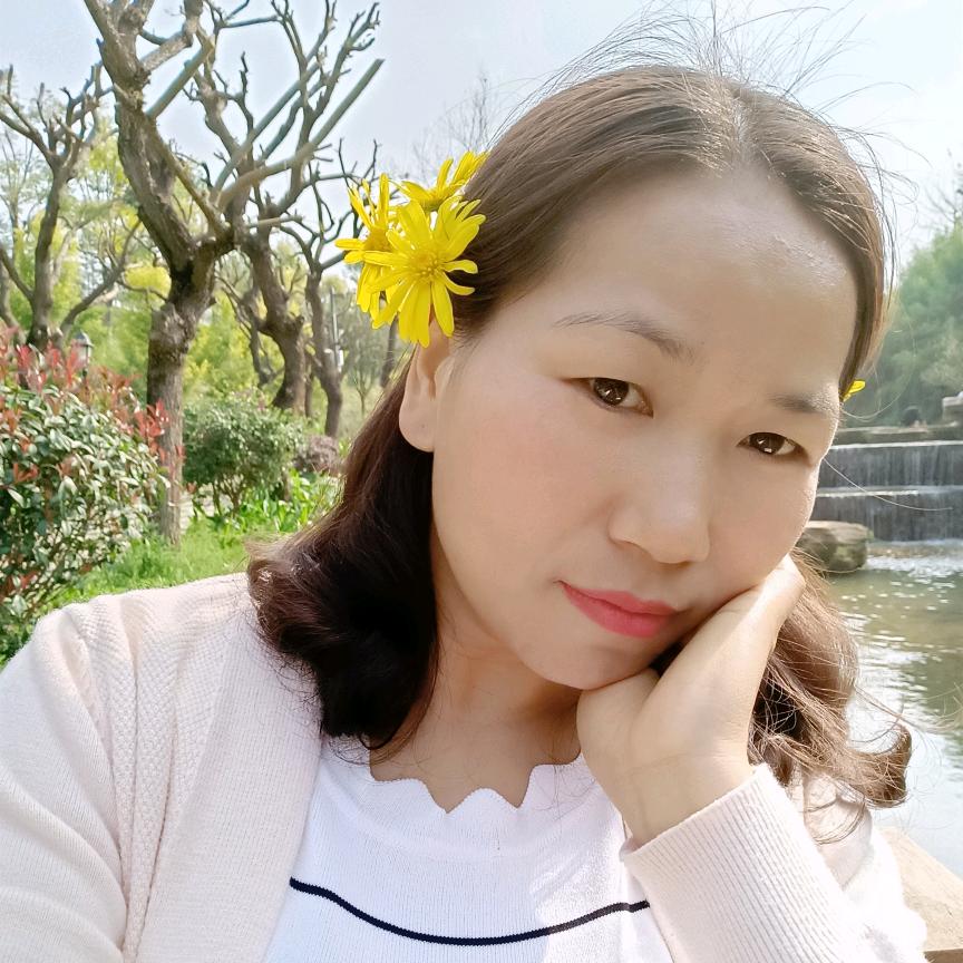 冷艳的含羞草