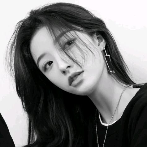 卖铁的姑娘