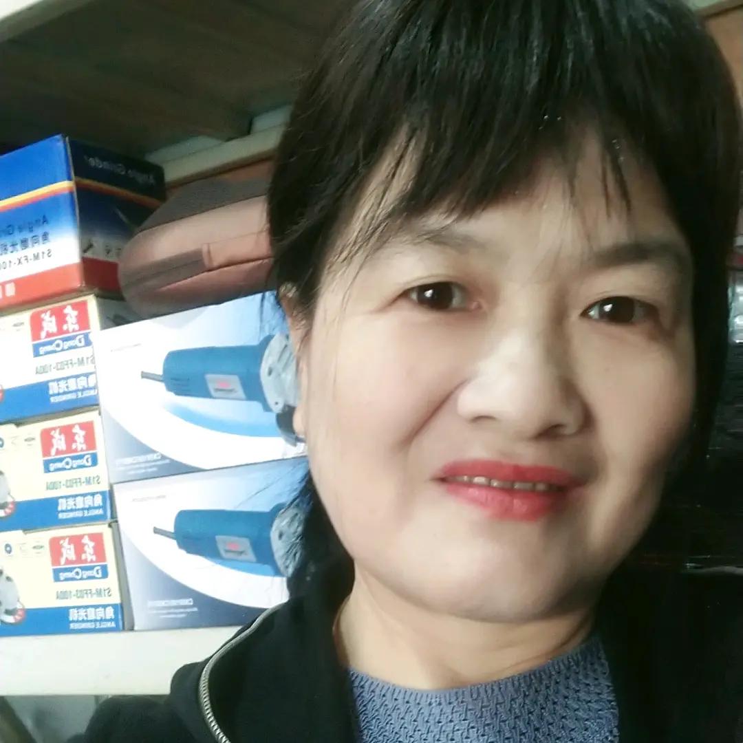 雪儿（不定时直播）)