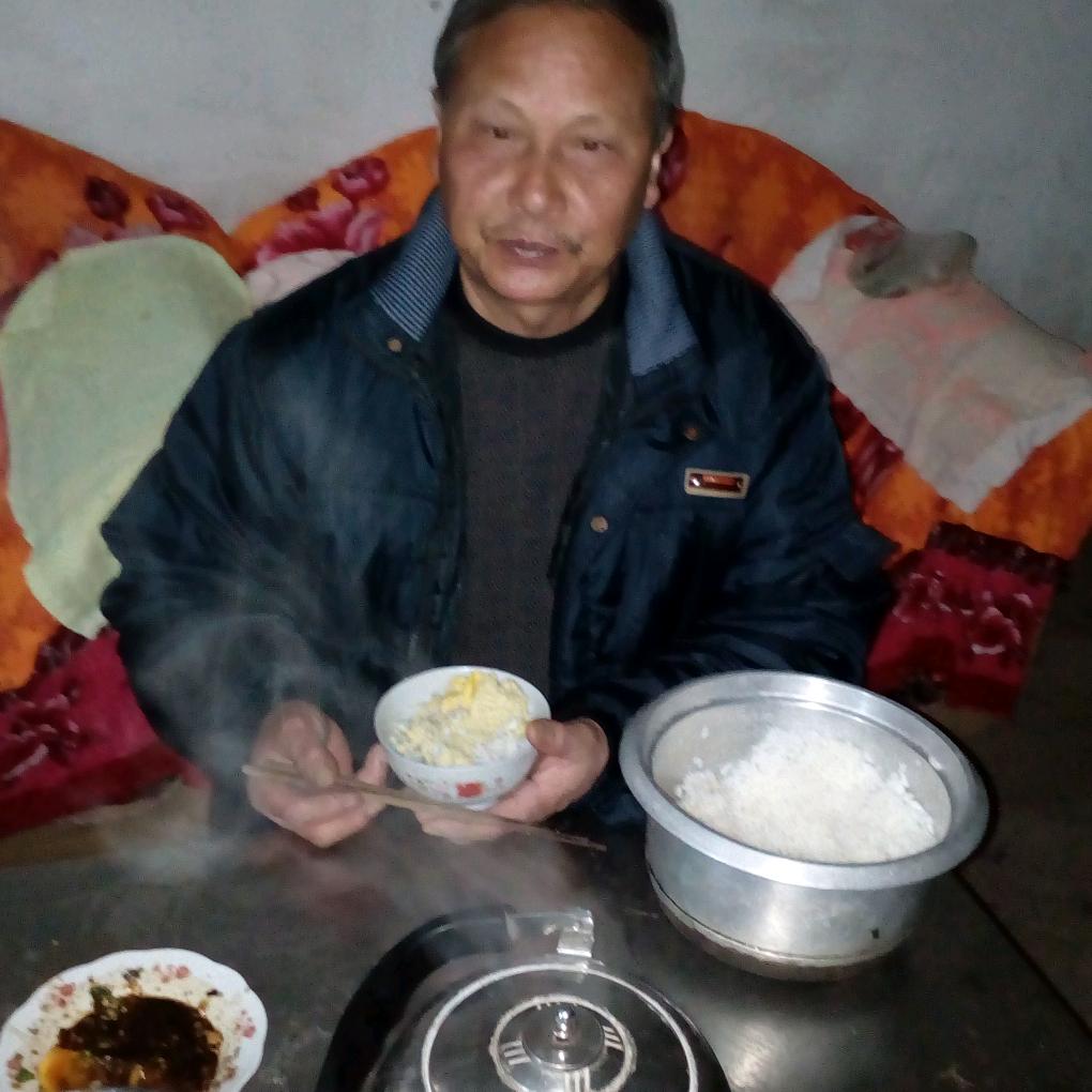 Hs何清发