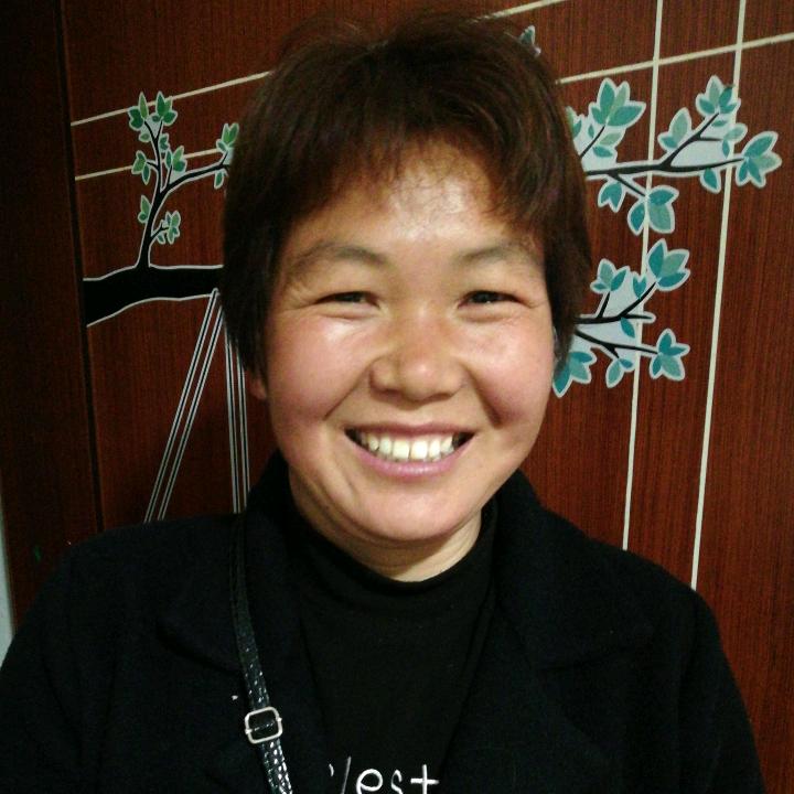 闫...