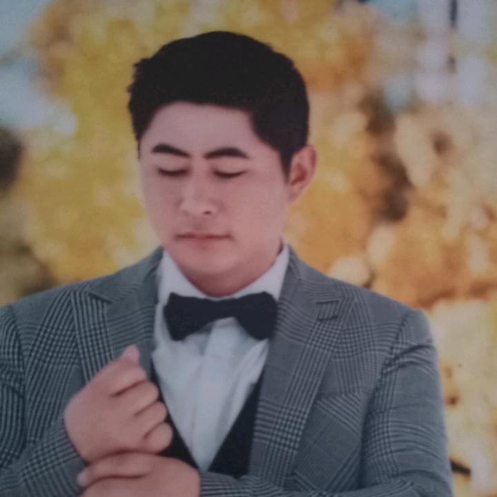 新希望饲料搬运工杨小哥