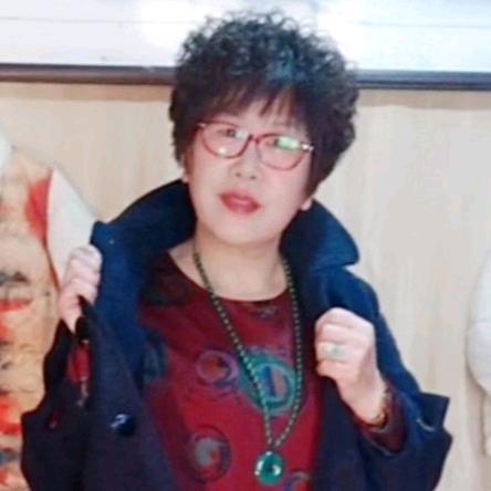 章丘依依服饰