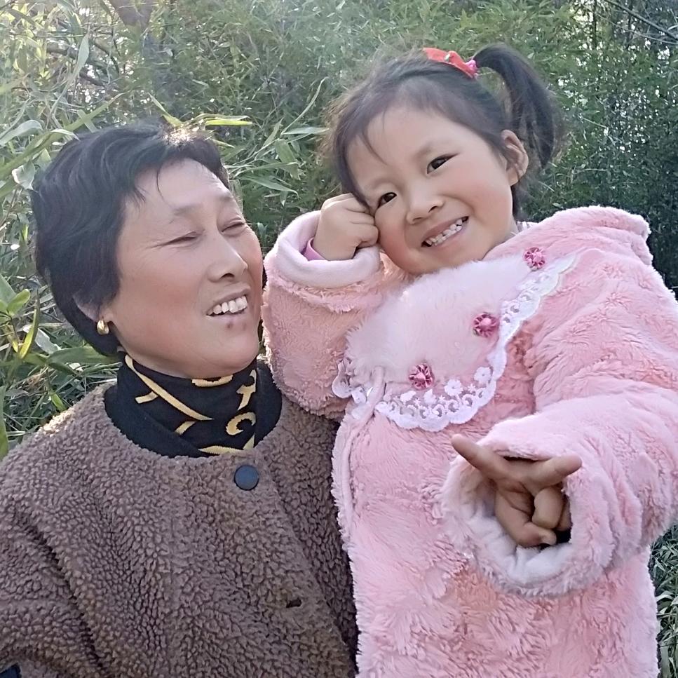爱心大家庭💗