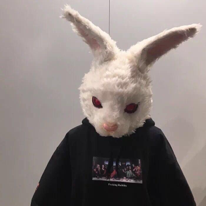 ﻌ C　　　　　　　　　　╲