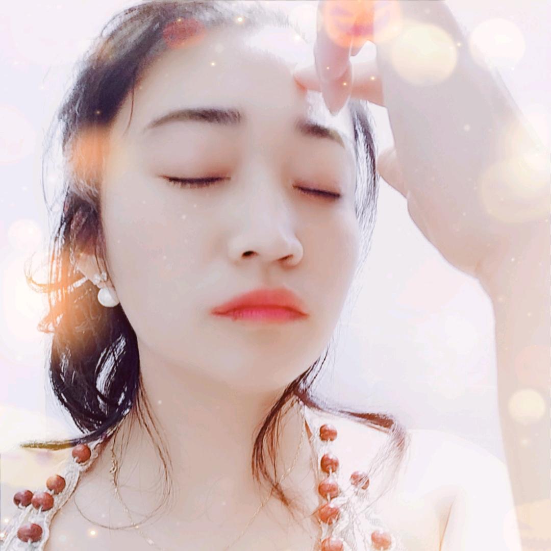 卿卿一笑
