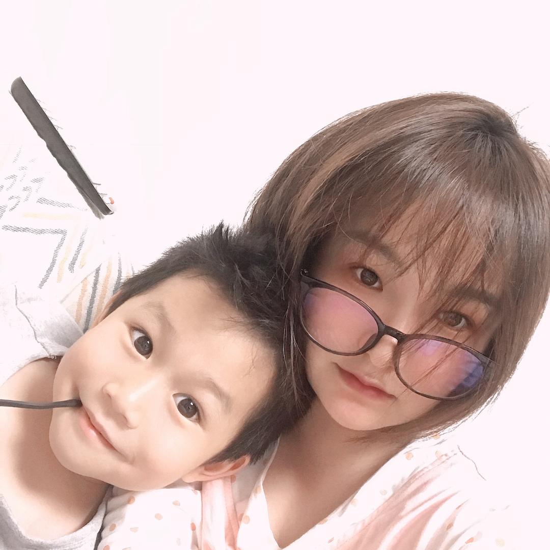 小卷毛