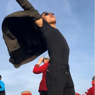 行走的荷尔蒙大兵(早6:25晚7:25)@抖音