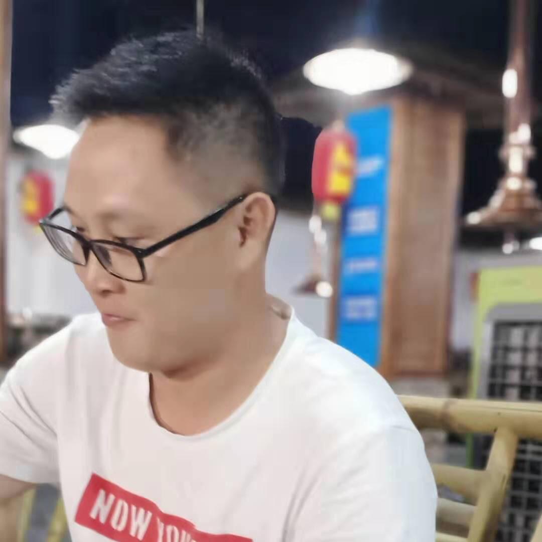 嫣诺爸爸（橱窗有惊喜）