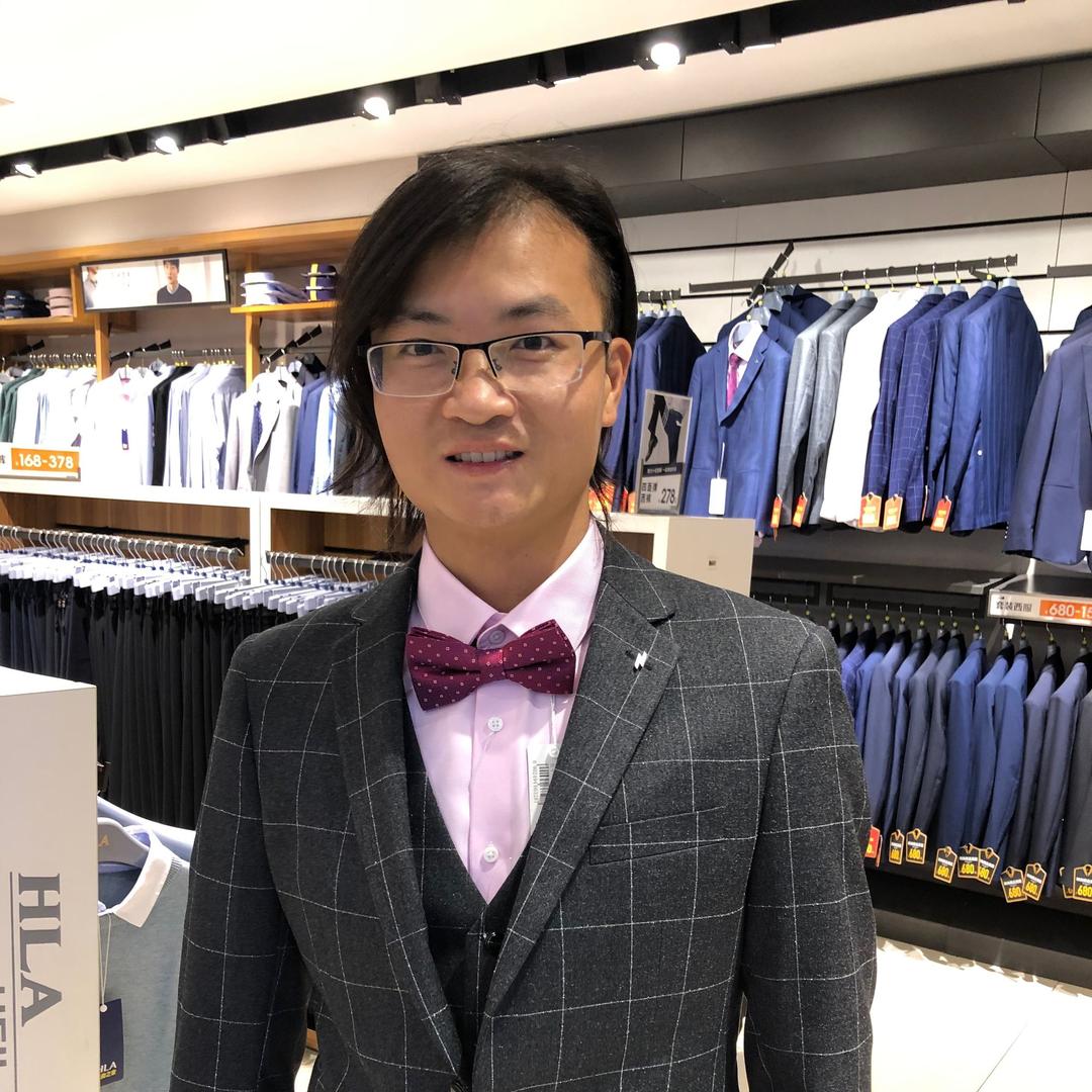 黄团明