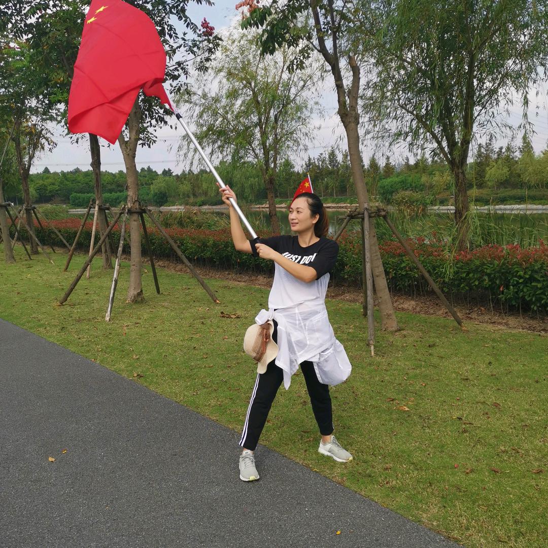 丽丽