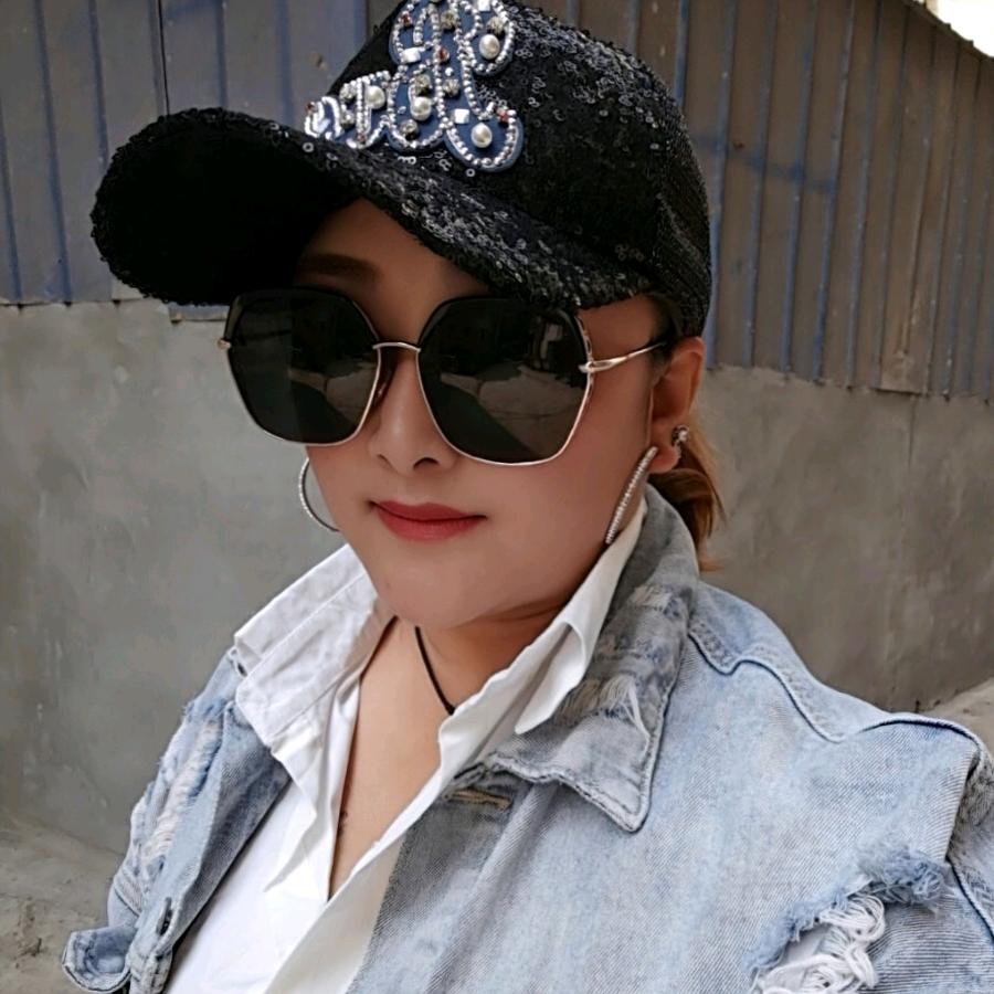 英子💘 💘 💘