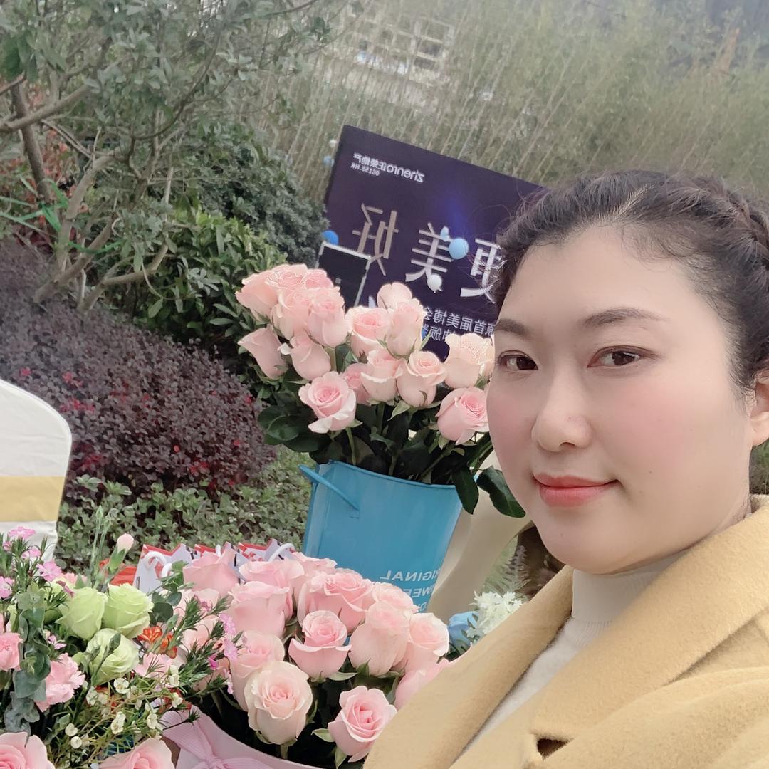 新尚花艺. 肖姐