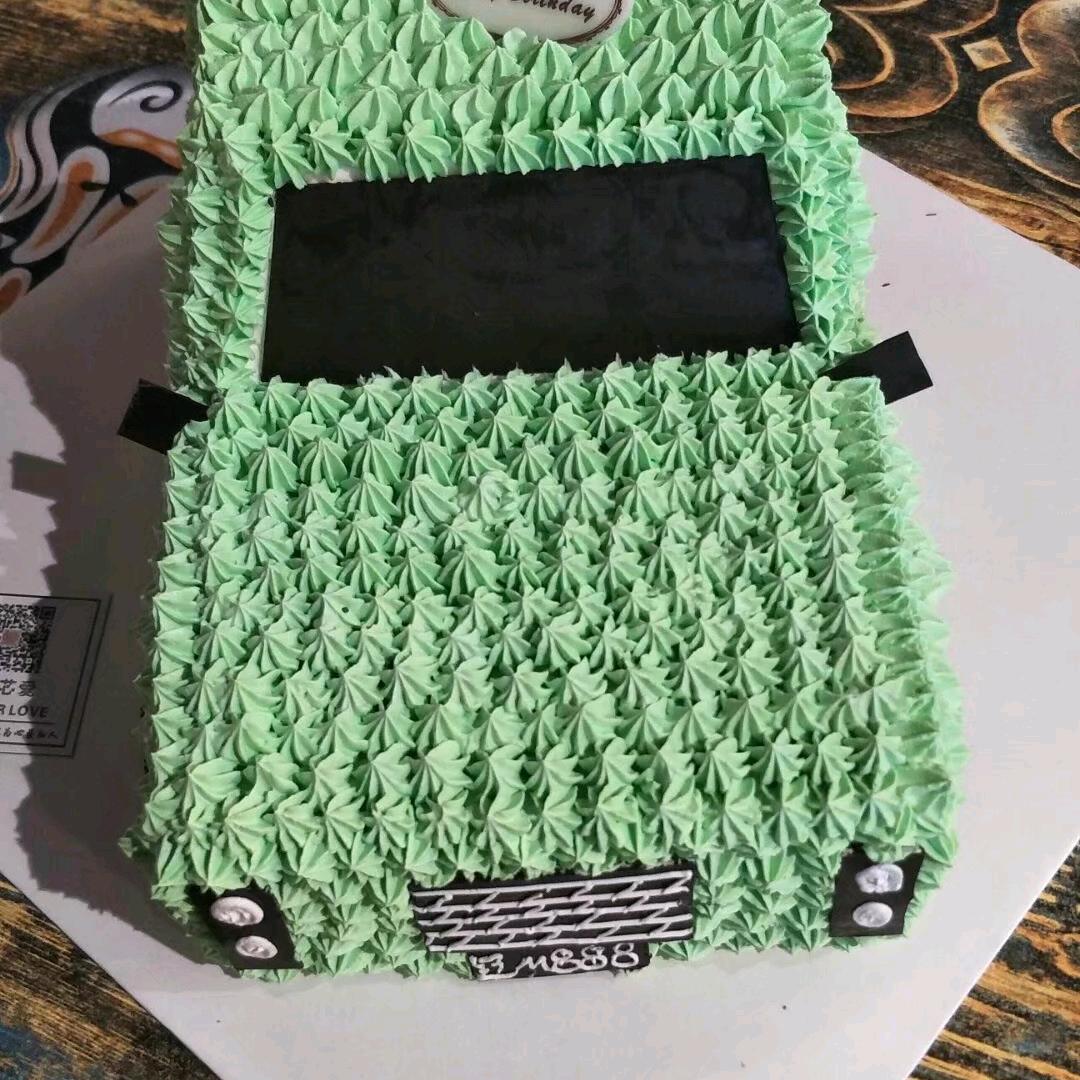 华子    ⃢👁-👁⃢