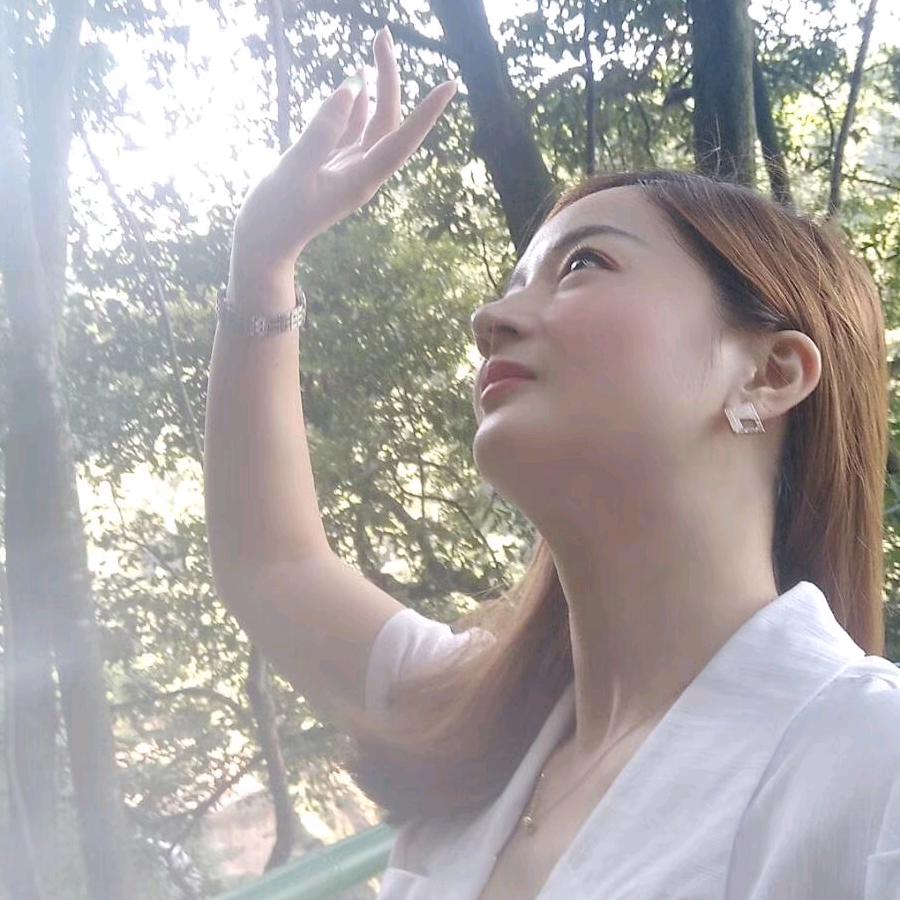 泸州鑫金源钢铁～张群