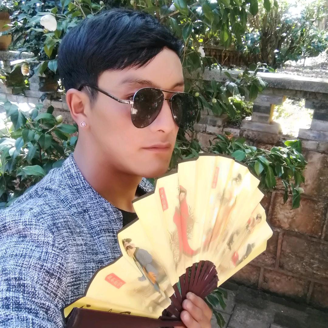 《孤雁😘南飝》