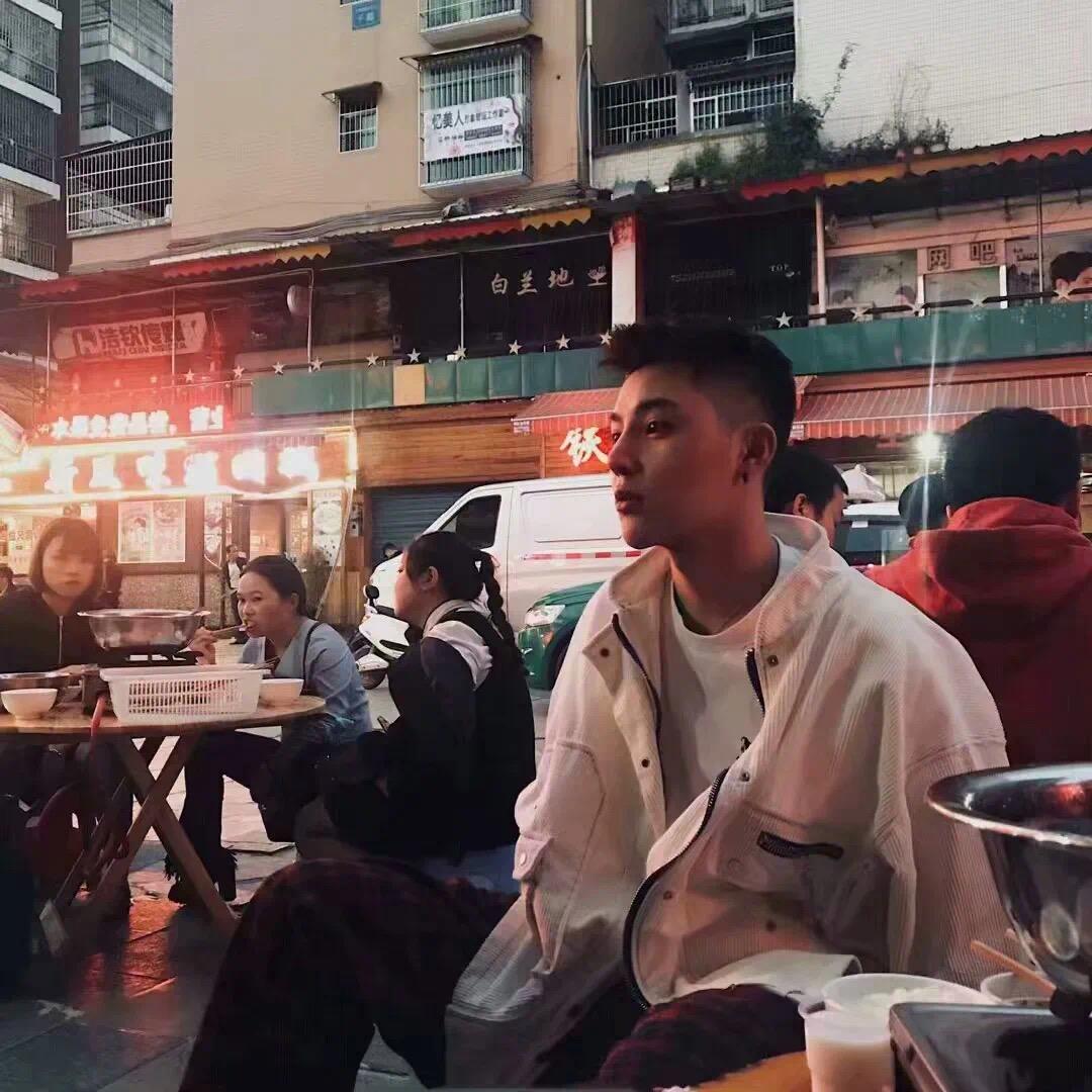 是那个王牌牌ya