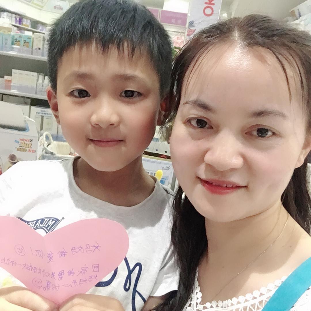 乐佳昕