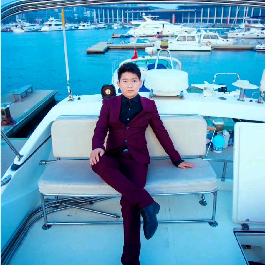 自古英雄爱美人