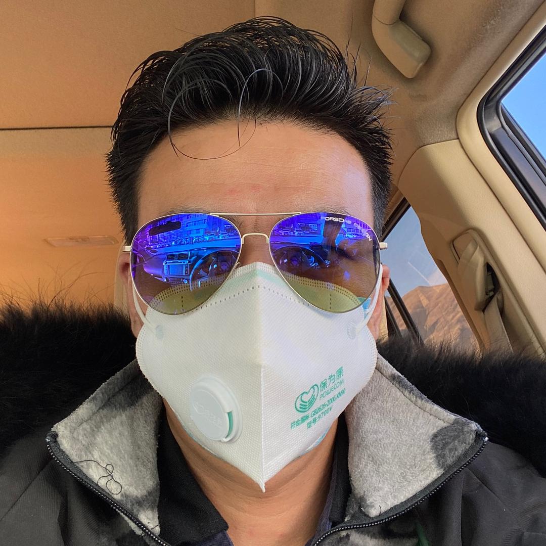 牛顿头上若无其事的苹果
