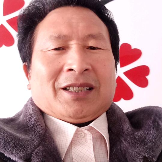 侯中成