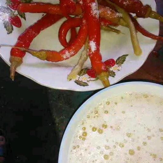 一口辣椒一口酒