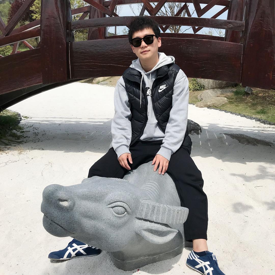 教你唱歌的李老师