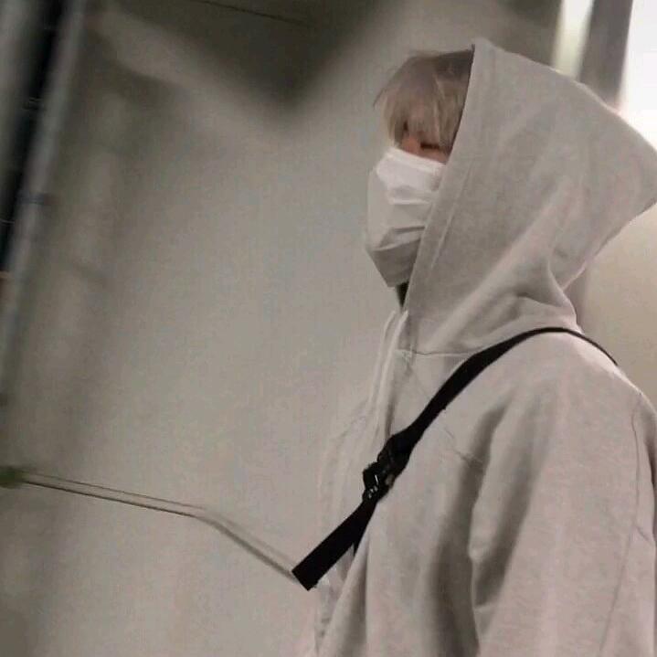 滚