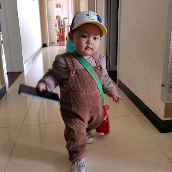 巴赛尔的姥爷，姥姥