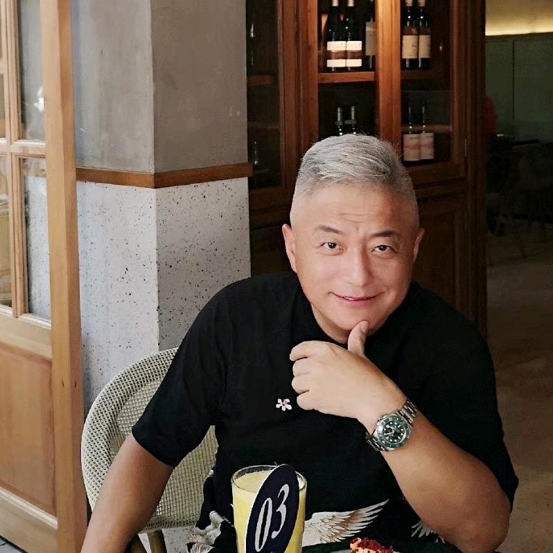 开饭馆儿的酷大叔