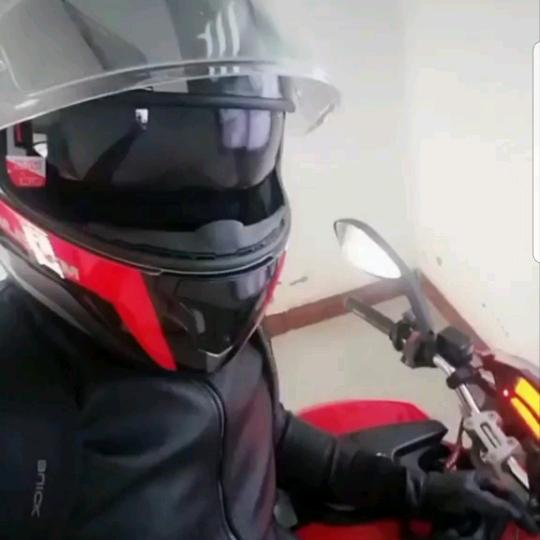 我只想静静可以吗_